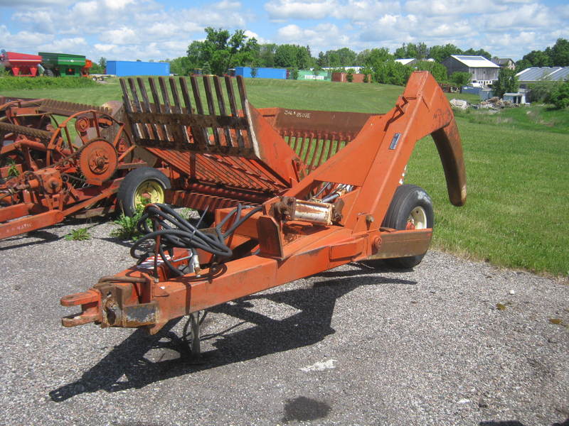 Rock Pickers and Rock Rakes  Rock-o-matic FT500 Rock Fork with Puller Photo